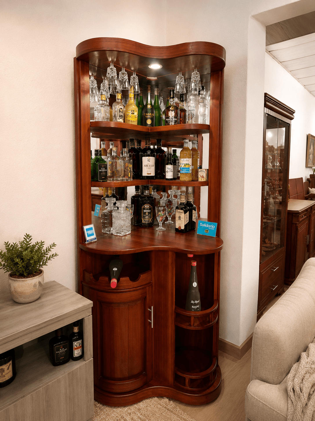 Bar esquinero con Espejo y Portacopas