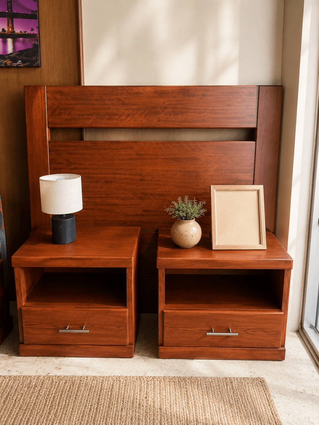 Cama de Madera Contemporánea con 2 veladores